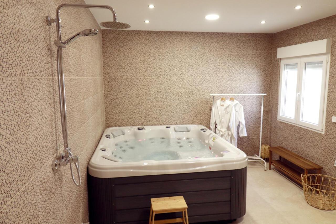 Casa Rural Ideal Para Escapadas Con Barbacoa Y Spa Tinarejos Zewnętrze zdjęcie